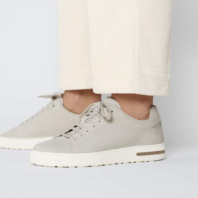 Bend Low Suede Leather Embossed Bend Low Suede Leather Embossed