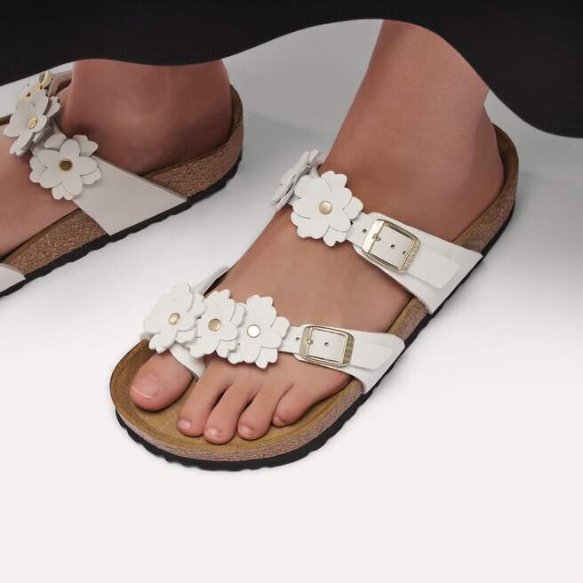 Mayari Flower Embellishment Natural Leather Mayari Flower Embellishment Natural Leather