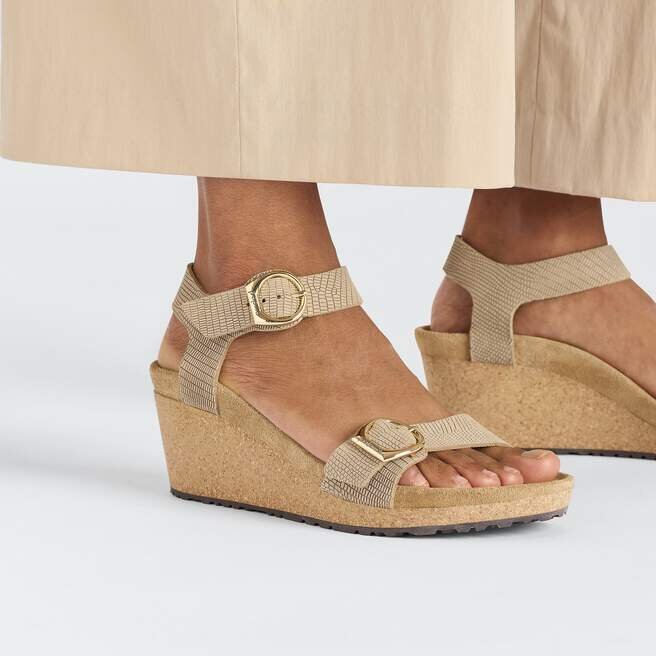 Soley Ring-Buckle Nubuck Leather Embossed Soley Ring-Buckle Nubuck Leather Embossed
